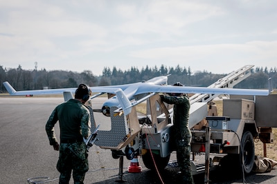 Aanbesteding Twente Airport vertraagd: provincie niet op tijd met besluit