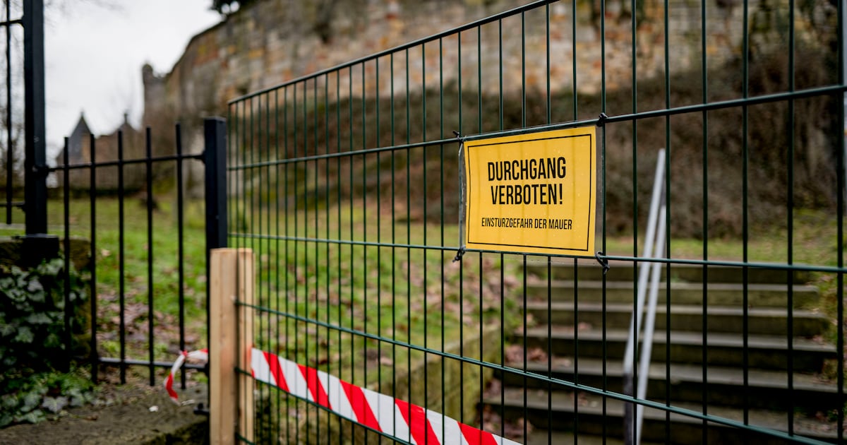 Kasteel Bentheim kan voorlopig alleen van buitenaf worden bekeken