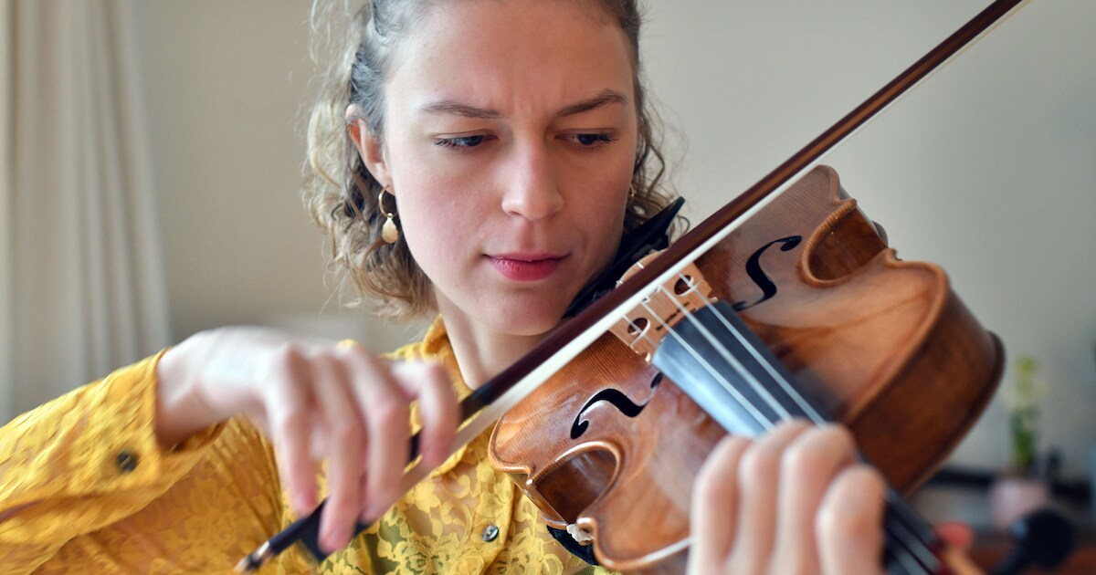 Lotte uit Diepenheim brengt muziek in Twentse landgoederen: ‘Mooier kunnen we het niet maken’