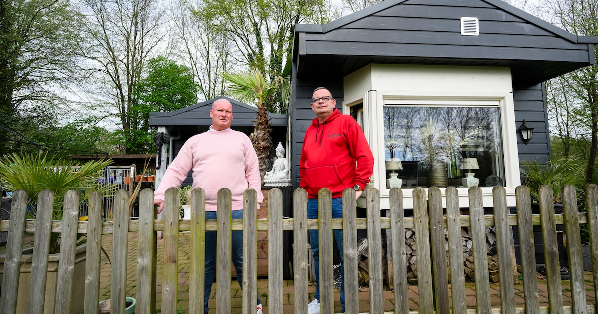 Erwin woont met 60.000 andere Nederlanders op een camping en weet niet ...