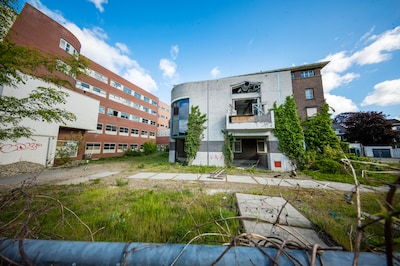 De achterkant van het oude ziekenhuis is een verla