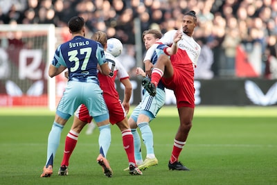 LIVE eredivisie | Opwindende openingsfase in Utrecht: Ajax verzuimt op voorsprong te komen