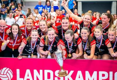 Heen en terug voor historische titel; teammanager onderbreekt vakantie voor succes Apollo 8