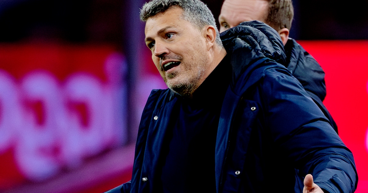 Ajax-coach deinst niet terug voor favorietenrol in Klassieker: ‘We hoeven voor niets of niemand bang