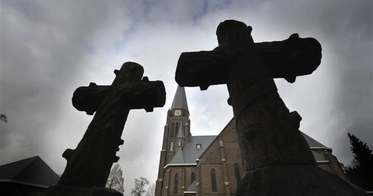 Leestip | De dans om het altaar van Saasveld