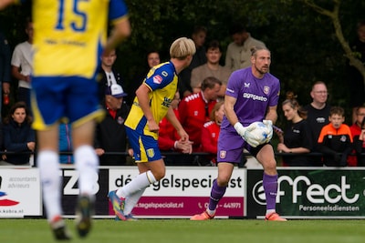 FC Twente-doelman Lars Unnerstall hoopt tegen PEC Zwolle op basisplek: ‘Ik ben fitter dan ooit’