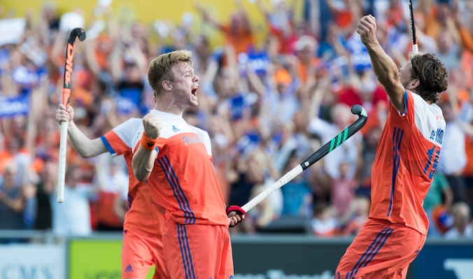 'Chantage' rond internationals Oranje-Rood | Sport | Tubantia.nl