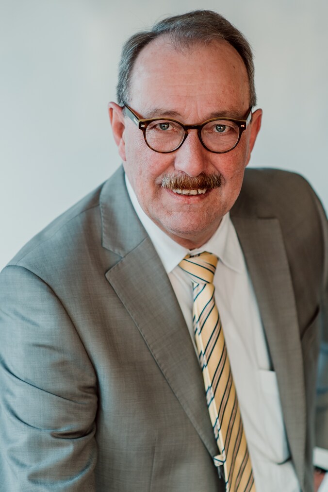 Wethouder Herman Mulder uit Borne stopt | Regio | Tubantia.nl