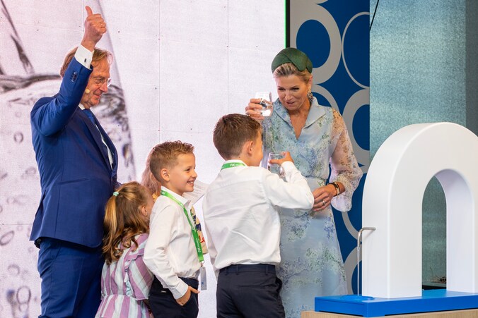 Koninklijke onderscheiding voor drinkwaterprofessor uit Borne | Regio ...