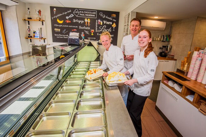 Help, het ijs is op! IJssalon in Haaksbergen moet de deur een dag dicht ...