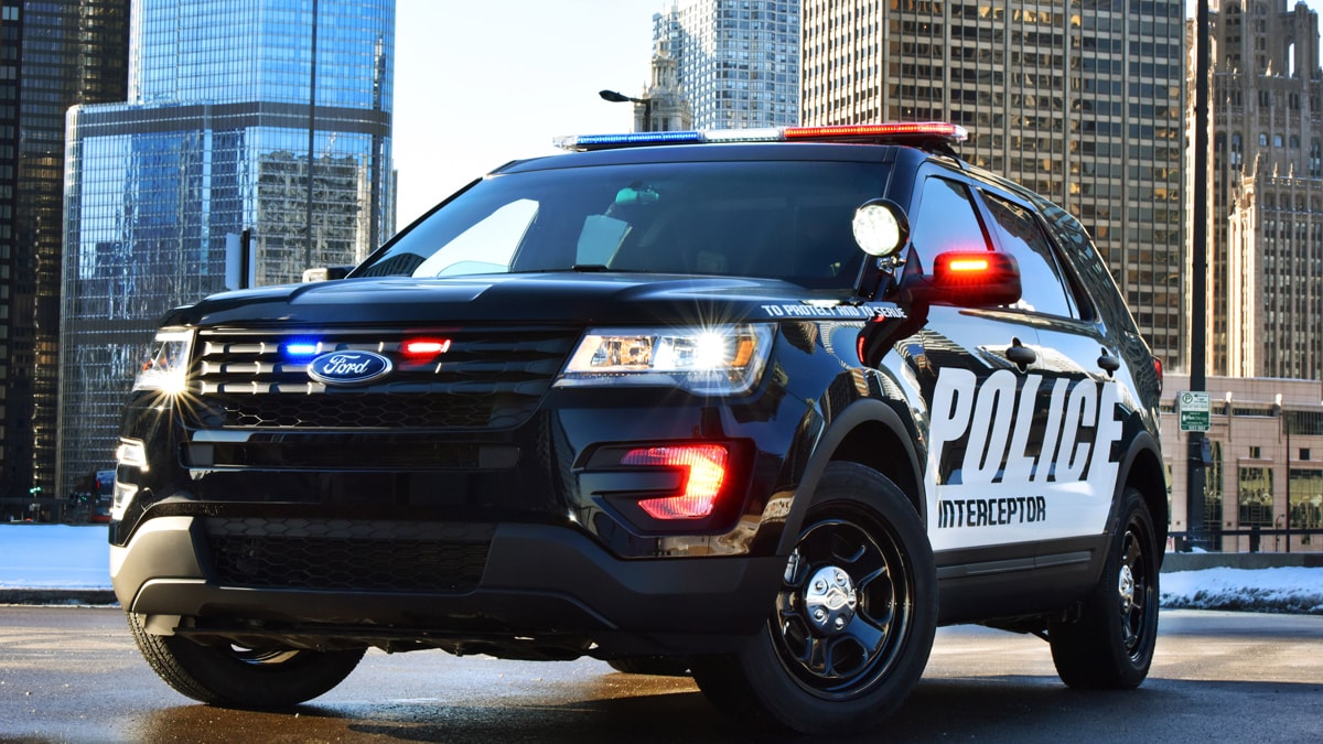 Ford domineert Amerikaanse politieauto's door techniek, kosten en industrie
