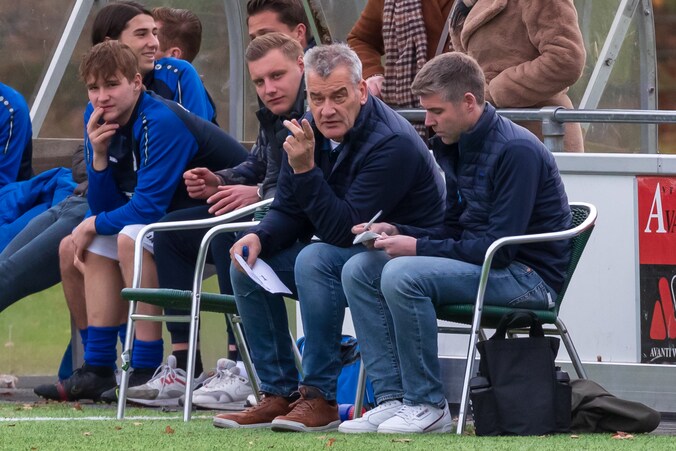 Trainer Poell vertrekt bij LSV | Sport | Tubantia.nl