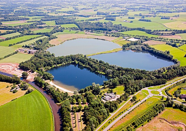 Tweelingbroers verzorgen ‘unieke uitjes’ vanaf de Hambroekplas in ...