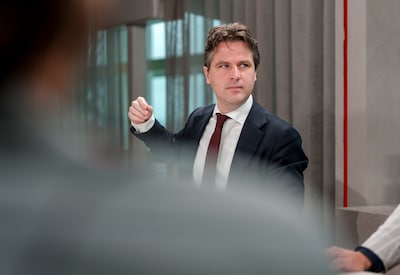 Bontenbal (CDA) denkt dat zijn partij de grootste wordt na nek-aan-nekrace: ‘Komen gekke bewegingen aan’