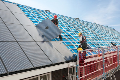 Op het stroomnet geen ruimte meer voor zonnepanelen en warmtepompen? Jawel hoor