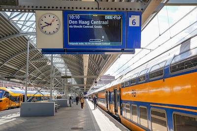 Treinen krijgen voortaan lijnnummers, net als in het buitenl