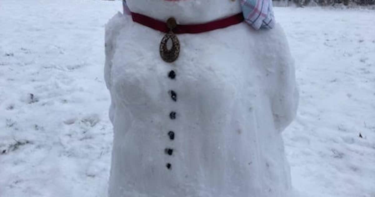 Maak jij de mooiste sneeuwpop? Stuur je foto in en win een taart!