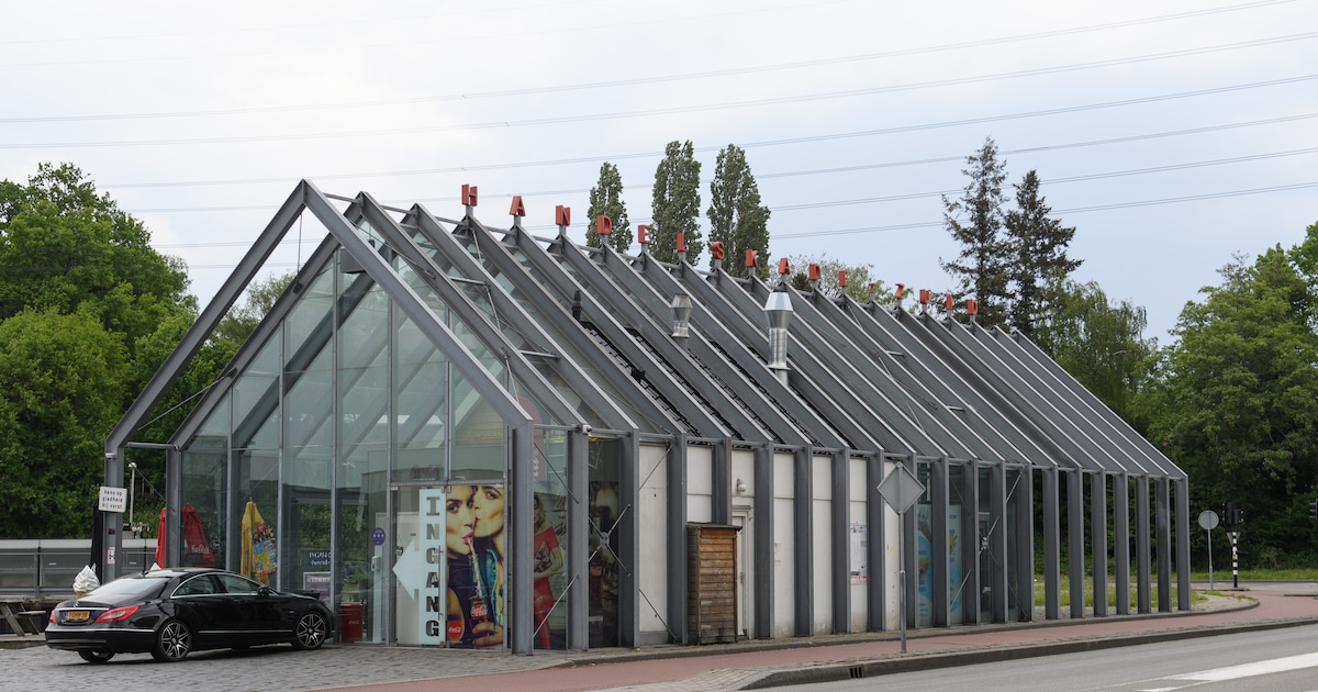 Na ruim 40 jaar sluit Snackbar De Haven in Enschede | Regio | Tubantia.nl