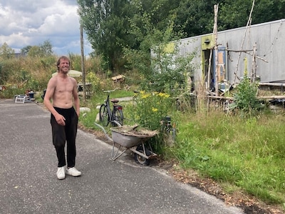 Geïsoleerd, gepest en vergeten: dit is het verhaal van Jeroen (39) in zijn keet