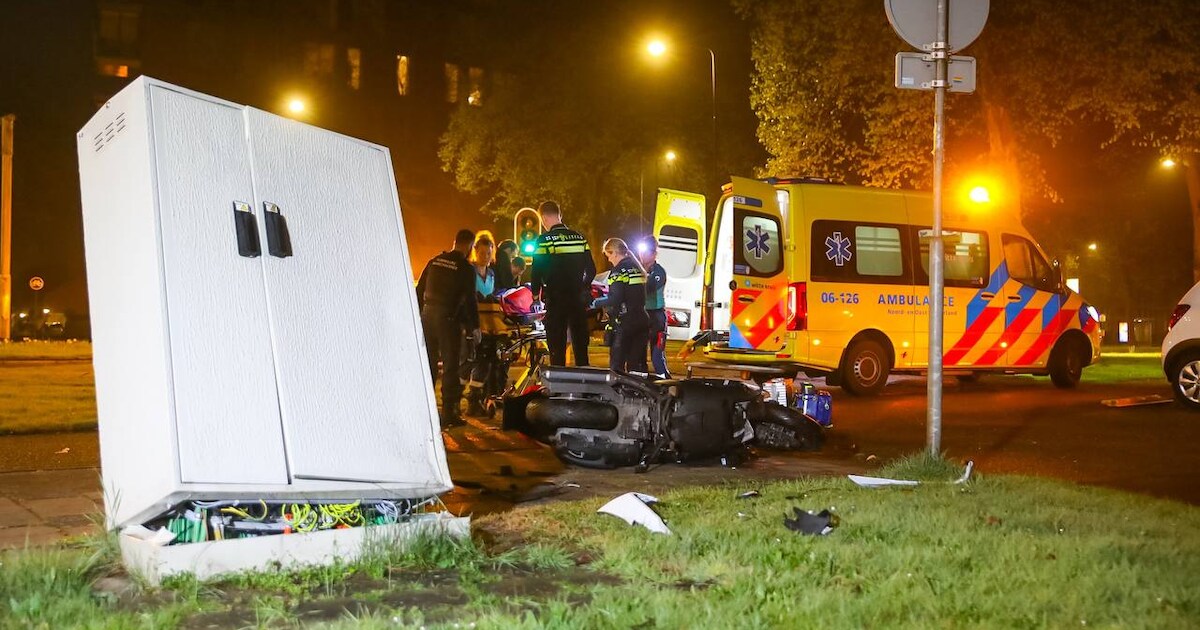 Motorrijder (41) gewond na ongeval in Apeldoorn, elektriciteitskast ...