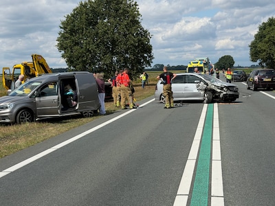 Drie voertuigen betrokken bij ongeval op N36: weg volledig afgesloten