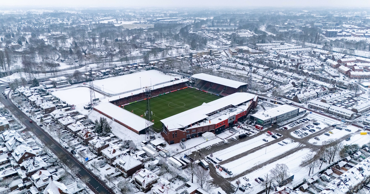 LIVE | Deventer is weer wit, maar veld in stadion GA Eagles is gewoon bespeelbaar