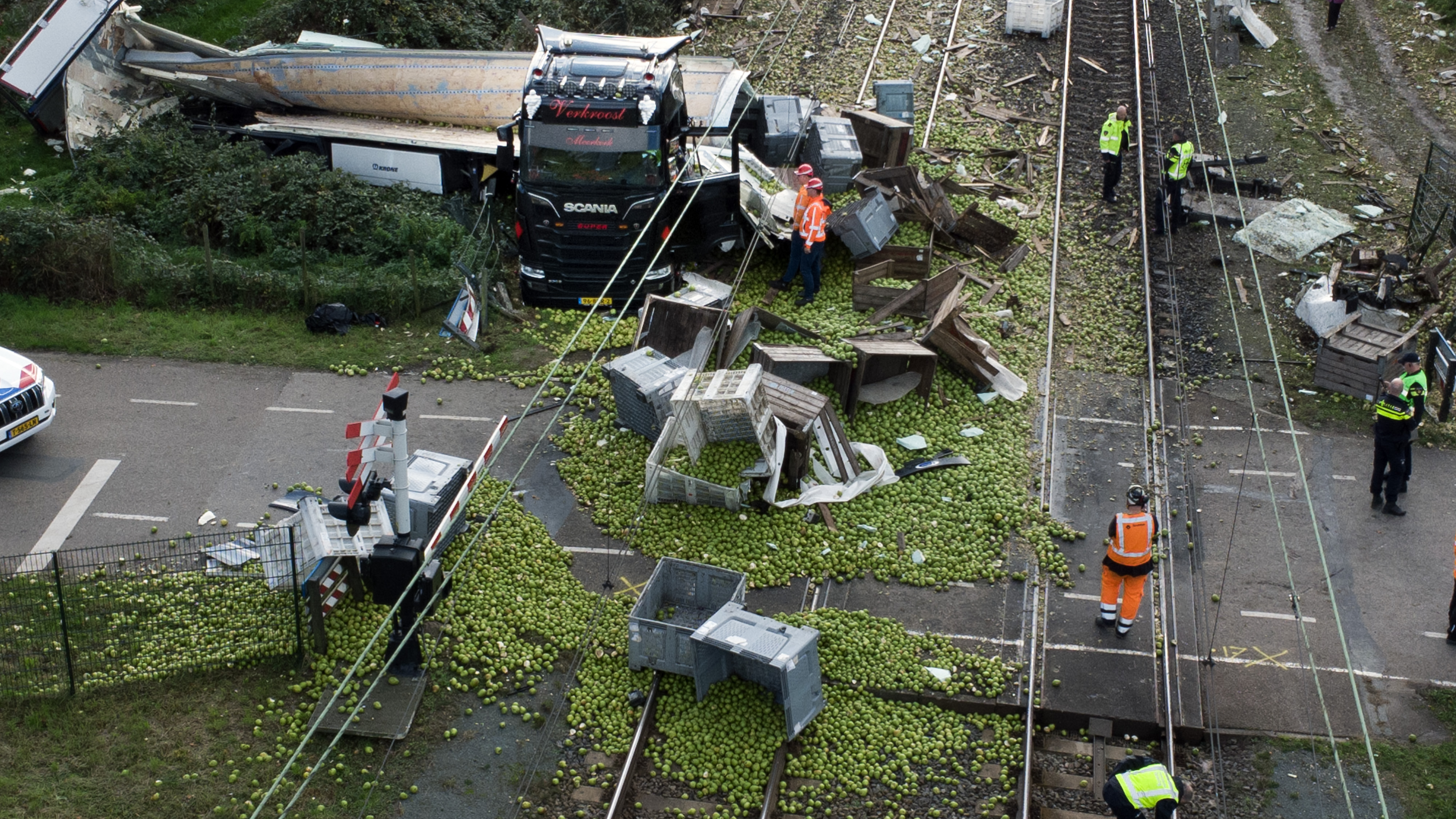 ProRail na bizar ongeluk: ‘Rijd door de slagboom heen, liever dat dan…’.