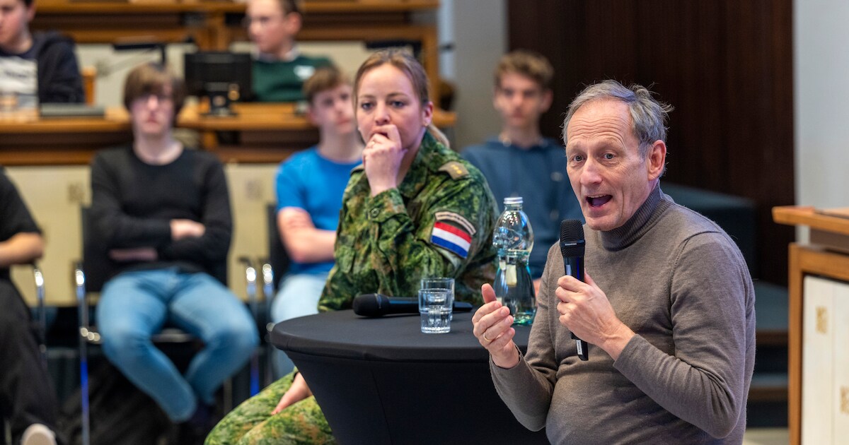 Oud-legercommandant De Kruif spreekt over vrijheid in Varsseveld