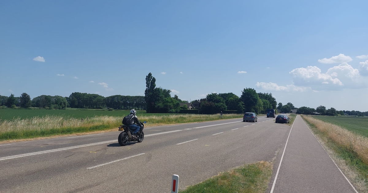 Met een pendelbusje naar Baak en Toldijk; provinciale weg N314 dicht voor werkzaamheden