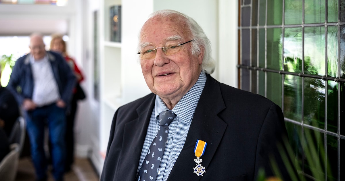 Lintje voor Harry Smienk (78), die al jaren zorgt voor verbinding in Lattrop-Breklenkamp