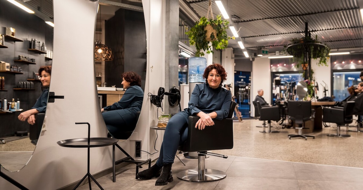 Complimenten van Hengelo én een bijtje voor ‘ambassadeur van de kappers’